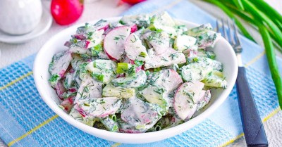 Салат из редиски с огурцом