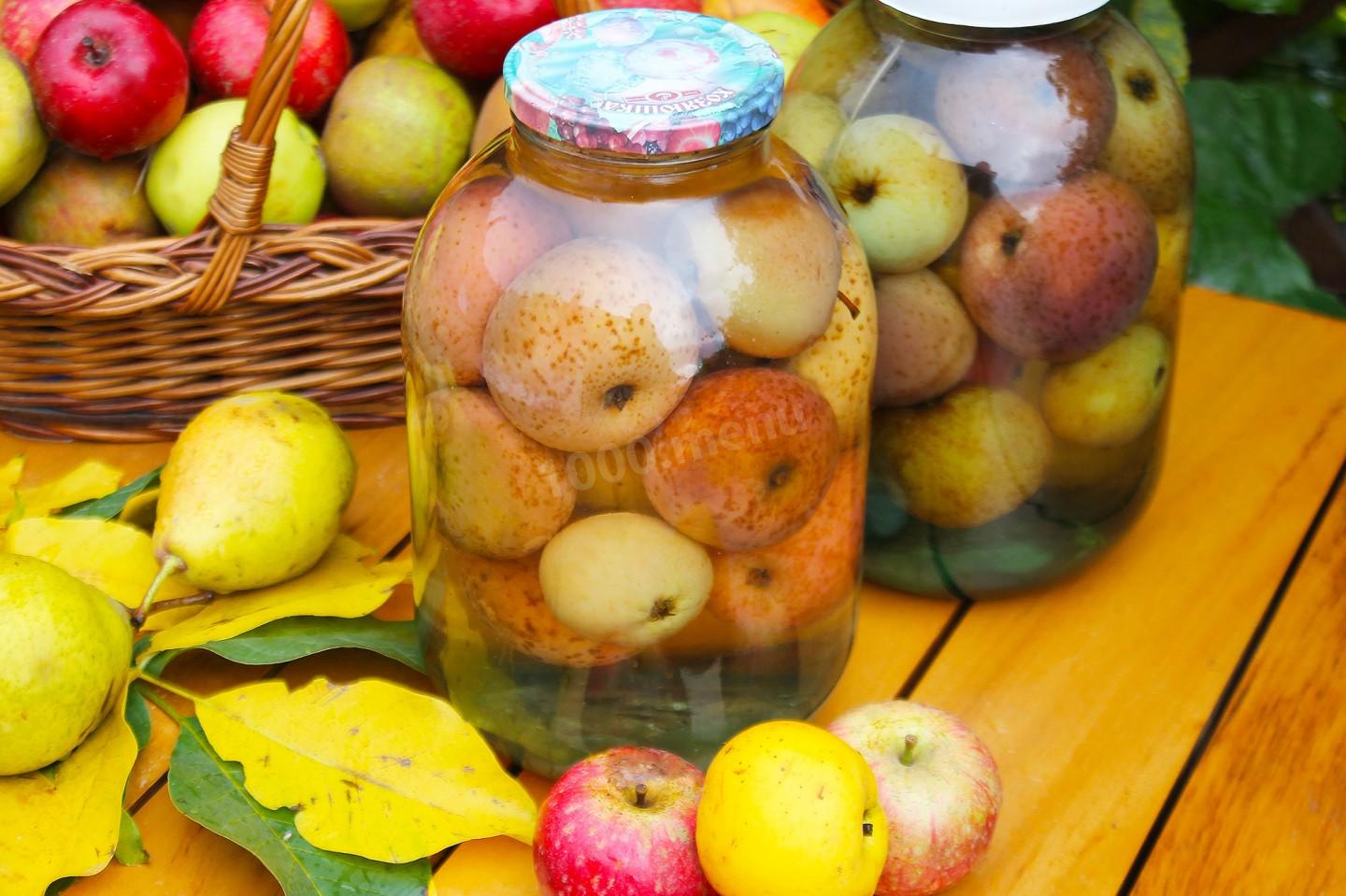Яблочный компот из яблок 3 литровая банка на зиму рецепт с фото .