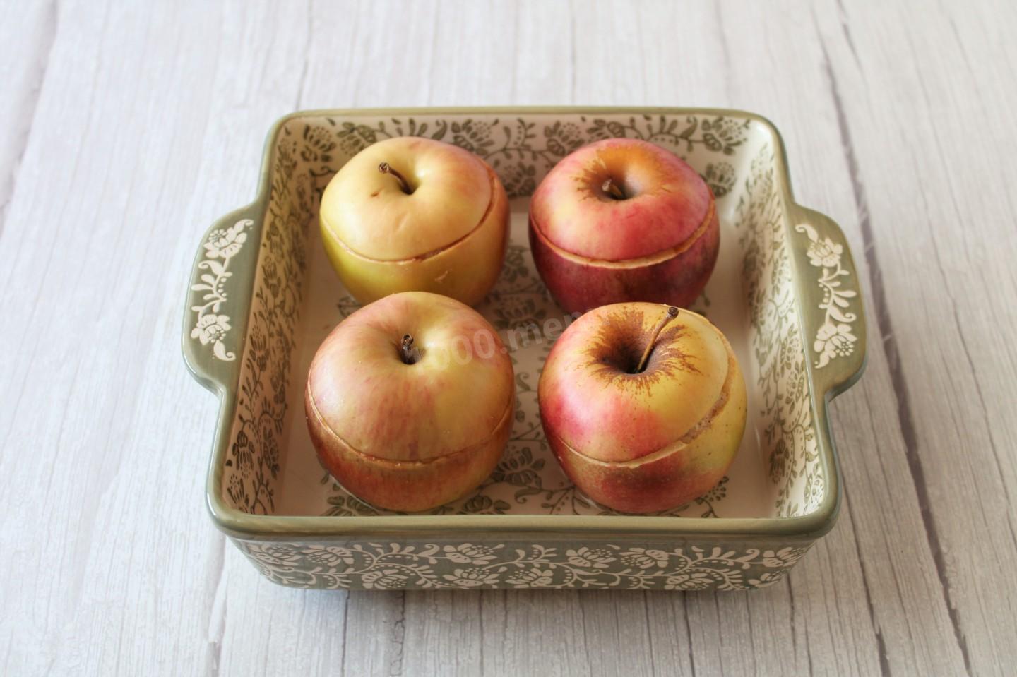 Сколько запекаются яблоки. Яблоки для запекания. Форма для запекания яблок. Лучшие яблоки для запекания. Яблоки для запекания какие сорта.