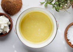 Миндально кокосовый бисквит рецепт. tort s kokosom 1614973930 15 min. Миндально кокосовый бисквит рецепт фото. Миндально кокосовый бисквит рецепт-tort s kokosom 1614973930 15 min. картинка Миндально кокосовый бисквит рецепт. картинка tort s kokosom 1614973930 15 min. Для тех, кто уже приготовил торт «Фереро Роше» и «Сникерс», следующий «конфетный» торт. На этот раз по мотивам знаменитых «Рафаэлло». Рецепт и фото Ксении Боровковой.
