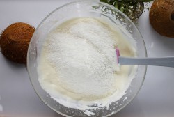 Миндально кокосовый бисквит рецепт. tort s kokosom 1614973930 21 min. Миндально кокосовый бисквит рецепт фото. Миндально кокосовый бисквит рецепт-tort s kokosom 1614973930 21 min. картинка Миндально кокосовый бисквит рецепт. картинка tort s kokosom 1614973930 21 min. Для тех, кто уже приготовил торт «Фереро Роше» и «Сникерс», следующий «конфетный» торт. На этот раз по мотивам знаменитых «Рафаэлло». Рецепт и фото Ксении Боровковой.