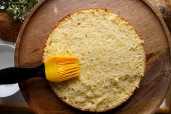 Миндально кокосовый бисквит рецепт. tort s kokosom 1614973930 23 min. Миндально кокосовый бисквит рецепт фото. Миндально кокосовый бисквит рецепт-tort s kokosom 1614973930 23 min. картинка Миндально кокосовый бисквит рецепт. картинка tort s kokosom 1614973930 23 min. Для тех, кто уже приготовил торт «Фереро Роше» и «Сникерс», следующий «конфетный» торт. На этот раз по мотивам знаменитых «Рафаэлло». Рецепт и фото Ксении Боровковой.