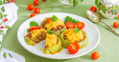 Кабачки кольцами в духовке с фаршем