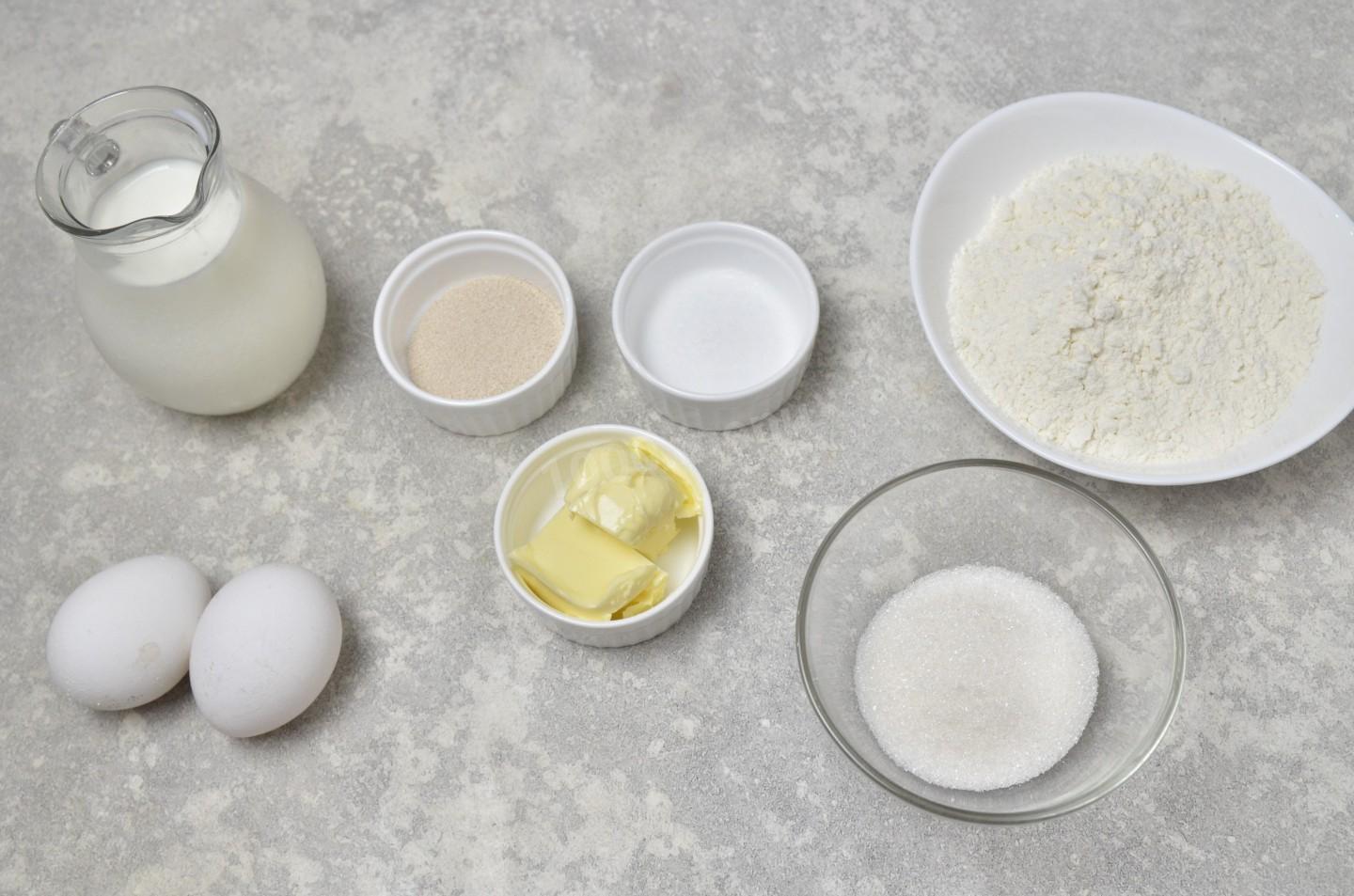 Яйцо масло сливочное сахар мука рецепт. Дрожжевое молоко. Дрожжи мука сахар вода. Подготовка дрожжевого молочка. Молочные дрожжи.