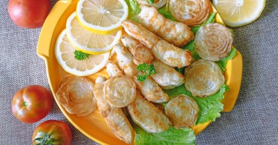 Судак на сковороде с луком