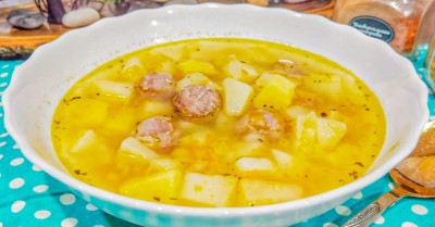 Гороховый суп с фрикадельками