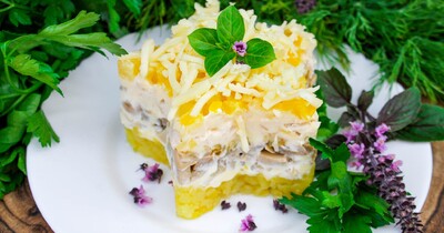 Салат Викинг с ананасом и курицей