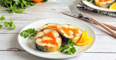 Рулет из скумбрии с желатином