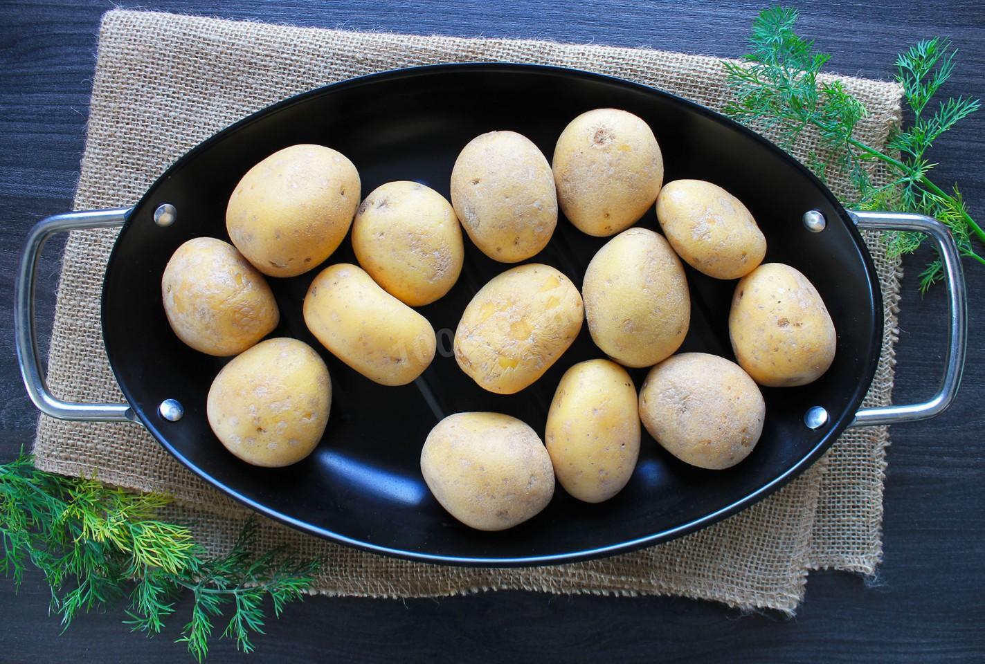 Вареная картошка в духовке