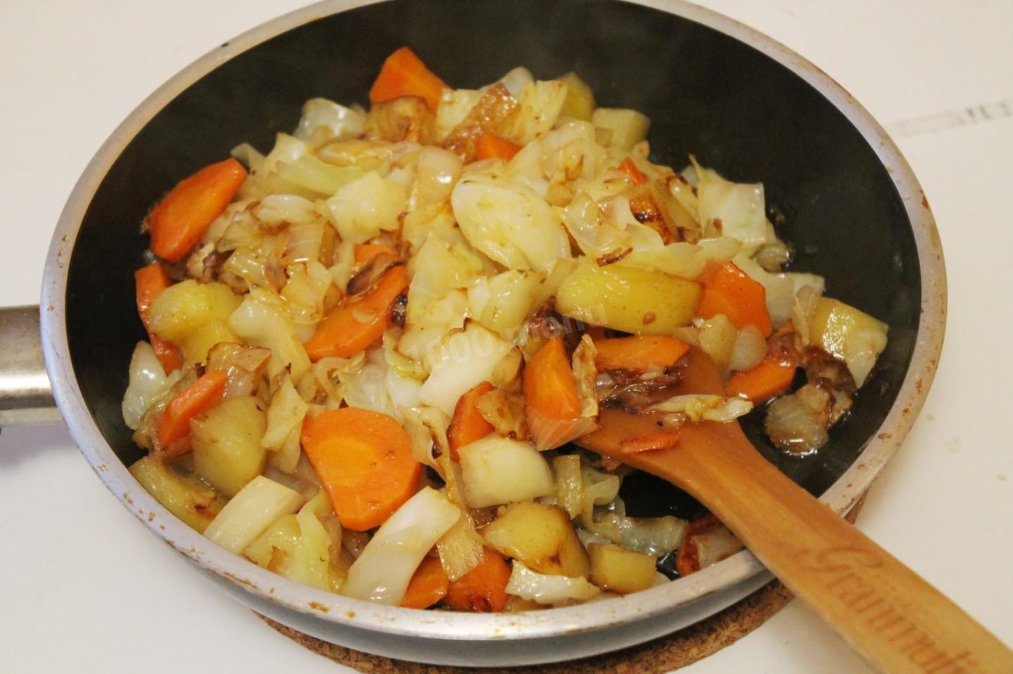 Рагу с мясом картошкой морковью и луком