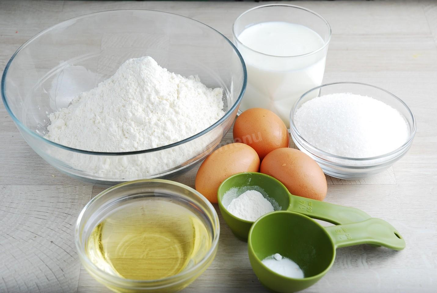 Рецепт яйца кефир сахар. Кефир яйца мука. Ингредиенты кефир. Кефир сахар сода мука яйцо. Кефир яйца мука творог.