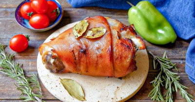 Свиная рулька в фольге запеченная в духовке