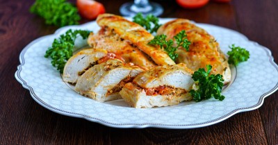 Фаршированные куриные грудки в духовке