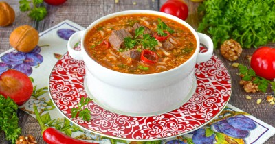 Харчо с грецкими орехами