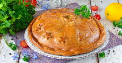 Курник на кефире в духовке с курицей и картошкой
