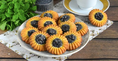 Песочное печенье с маком в духовке