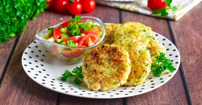 Котлеты из индейки с кабачками