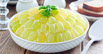 Салат Тиффани с виноградом и курицей