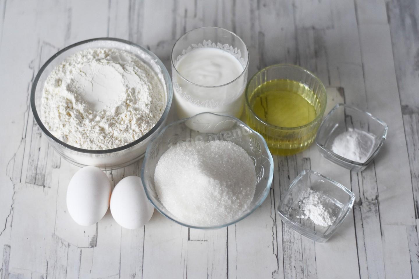 Кефир 1 яйцо мука сахар. Кефир смешать с сахаром. Кефир смешать с сахаром содой и солью. Рецепт сахарных сод.