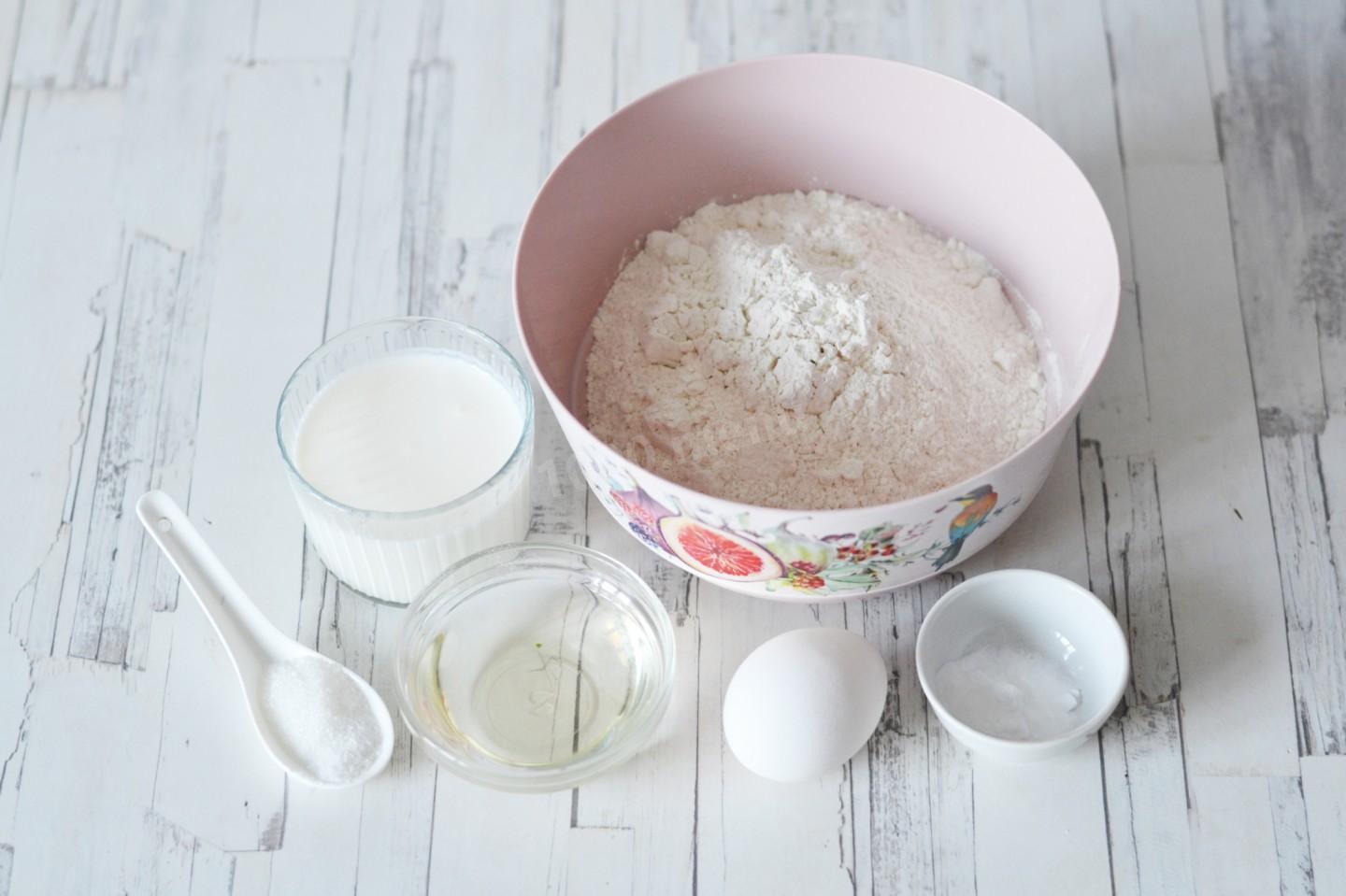 Кефир сахар мука рецепт. Яйцо кефир мука сахар. Соль сахар сода. 1 Яйцо мука кефир масло. Тесто для пельменей на ржаной муке с кефиром.