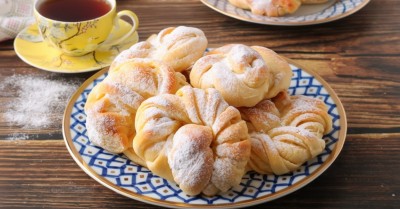 Пышные сладкие булочки в духовке