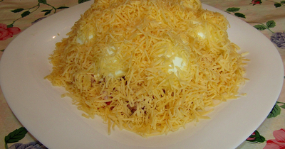  Салат Сугробы смаонезом, ветчиной и сыром - пошаговый рецепт приготовления с фото  