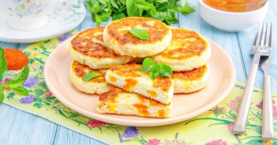 Сырники с курагой