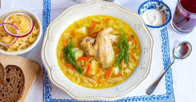 Щи с капустой с курицей классические