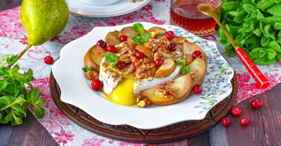 Камамбер с грушей в аэрогриле