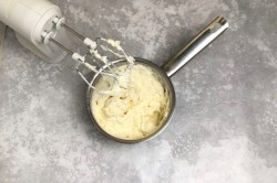 ��� 8