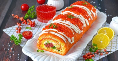 Салат закуска Царский рулет с красной рыбой