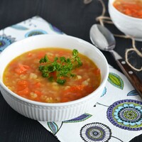 Куда добавляют куркуму рецепты. mung dal tarkari sup iz masha 1580457196 13 min. Куда добавляют куркуму рецепты фото. Куда добавляют куркуму рецепты-mung dal tarkari sup iz masha 1580457196 13 min. картинка Куда добавляют куркуму рецепты. картинка mung dal tarkari sup iz masha 1580457196 13 min. Растение куркума относится к семейству имбирных. Именно из ее корня готовят одноименную ярко-оранжевую специю с очень давней историей употребления. Куркума упоминается с 2500 года до нашей эры. Читай дальше…