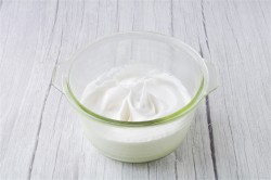 норка крота торт с бананами и сливками маскарпоне. tort norka krota bananovyi 1629874516 6 min. норка крота торт с бананами и сливками маскарпоне фото. норка крота торт с бананами и сливками маскарпоне-tort norka krota bananovyi 1629874516 6 min. картинка норка крота торт с бананами и сливками маскарпоне. картинка tort norka krota bananovyi 1629874516 6 min. Не так давно искала рецепт торта на день рождения детей. Просили испечь его на основе шоколадного бисквита. И вспомнила, что в моей копилке есть легкий вариант, где в качестве начинки используется клубника. Но эта ягода только появилась на прилавках магазина и стоит пока дорого. Поэтому решила заменить ее на бананы.