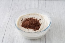 норка крота торт с бананами и сливками маскарпоне. tort norka krota bananovyi 1629874529 23 min. норка крота торт с бананами и сливками маскарпоне фото. норка крота торт с бананами и сливками маскарпоне-tort norka krota bananovyi 1629874529 23 min. картинка норка крота торт с бананами и сливками маскарпоне. картинка tort norka krota bananovyi 1629874529 23 min. Не так давно искала рецепт торта на день рождения детей. Просили испечь его на основе шоколадного бисквита. И вспомнила, что в моей копилке есть легкий вариант, где в качестве начинки используется клубника. Но эта ягода только появилась на прилавках магазина и стоит пока дорого. Поэтому решила заменить ее на бананы.