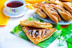 sloiki s vishnei iz sloenogo testa 1637821968 8 min