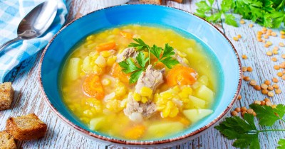 Гороховый суп с мясом свинины и картошкой
