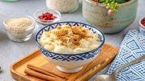 Ризогало грецький рисовий пудинг з корицею