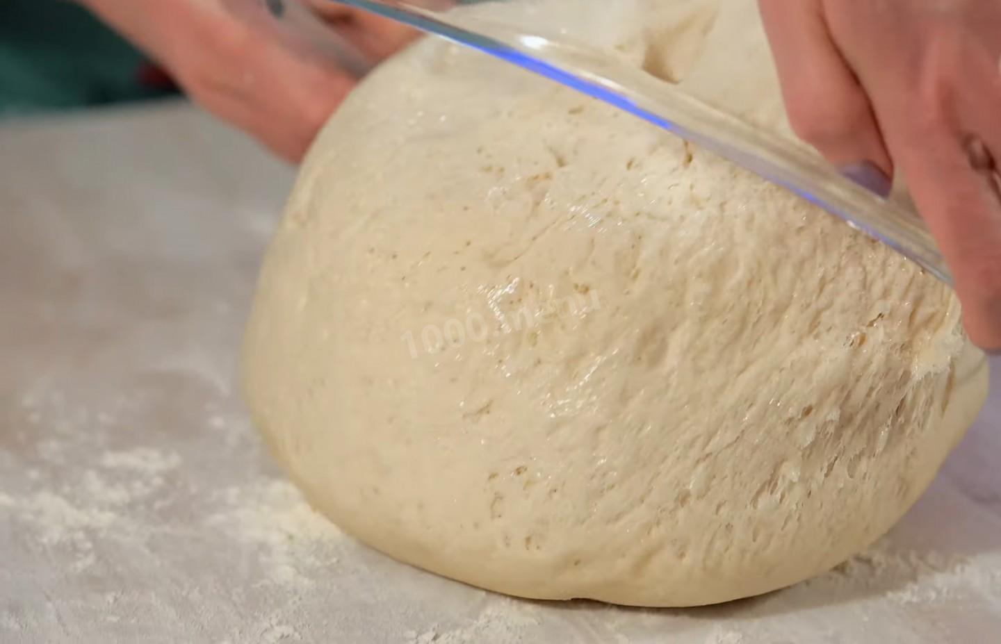 Пшеничное тесто хорошая. Превращение шарика в толстую лепёшку.. Замороженное дрожжевое тесто как разморозить правильно.