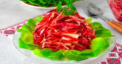 Салат из капусты и свеклы с уксусом