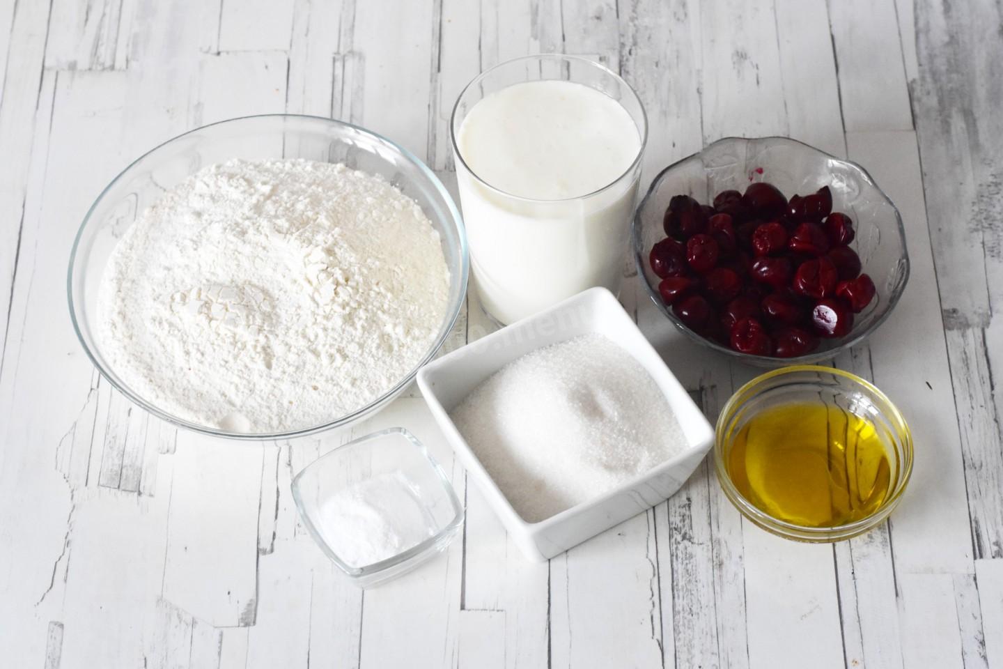 Кефир сахар мука рецепт. 1 Пачка творога 3 ложки кефира сахар сода и жарить на сковороде в масле.