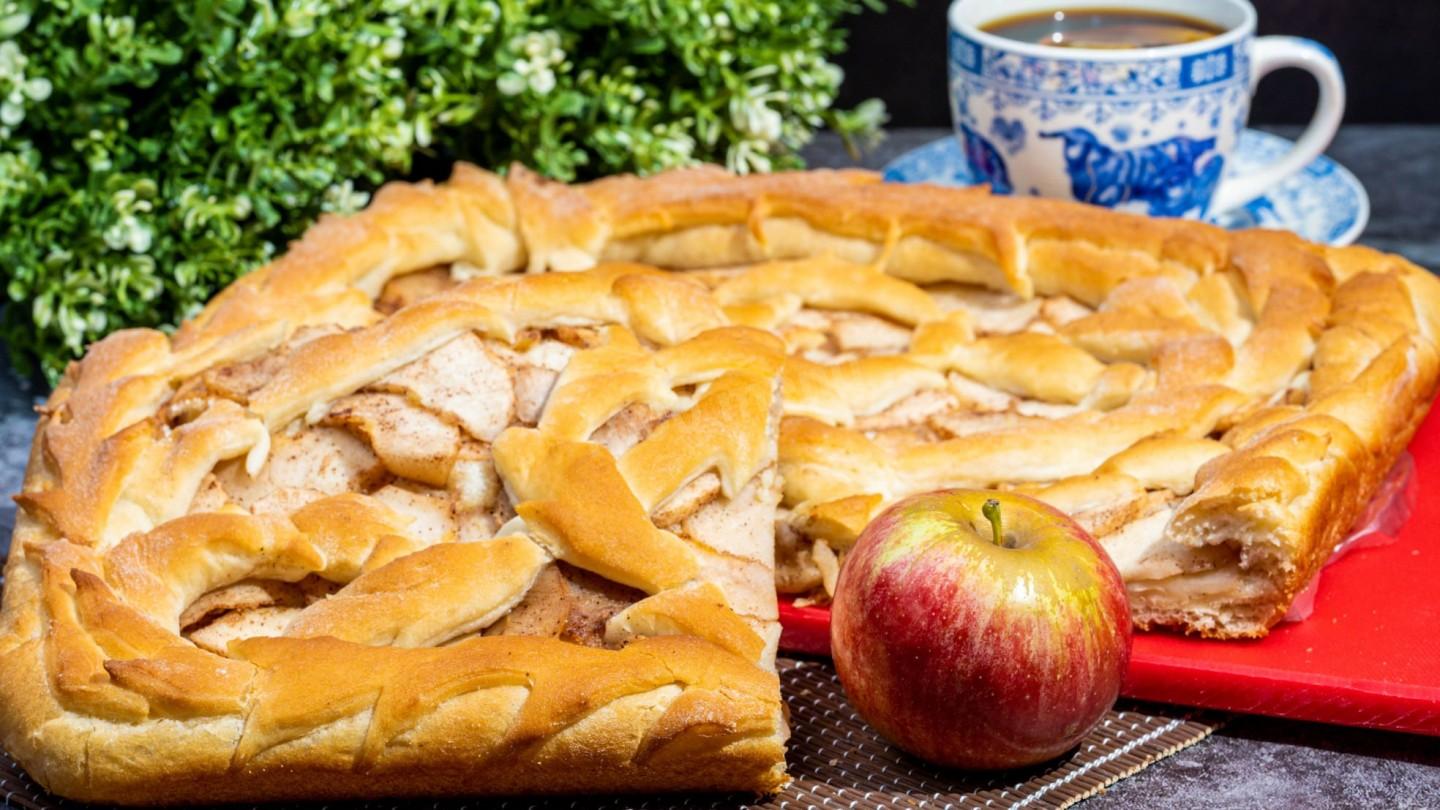 Рецепт постного яблочного пирога в мультиварке