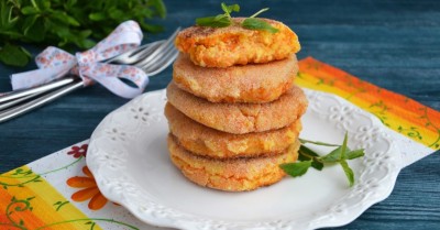 Сырники с морковью и творогом на сковороде