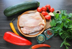 просто кухня жареные кабачки с курицей. Смотреть фото просто кухня жареные кабачки с курицей. Смотреть картинку просто кухня жареные кабачки с курицей. Картинка про просто кухня жареные кабачки с курицей. Фото просто кухня жареные кабачки с курицей