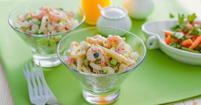 Салат креветки кальмары крабовые палочки