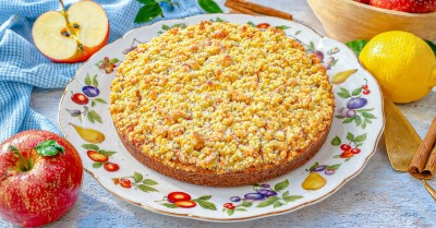 Песочный пирог с яблоками в духовке