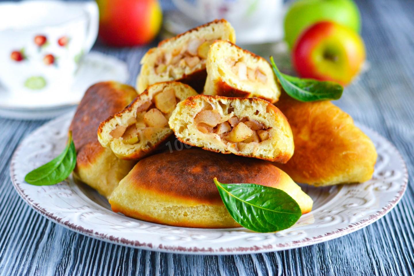Пирожки с яблоками рецепт с фото