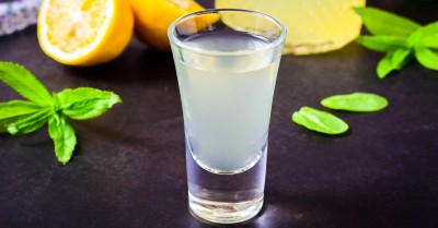 Лимонная водка алкогольный напиток