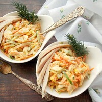 Салат с копченой курицей и корейской морковью