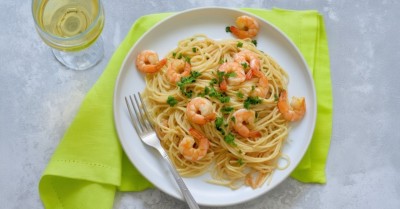 Спагетти с креветками в сливочном соусе