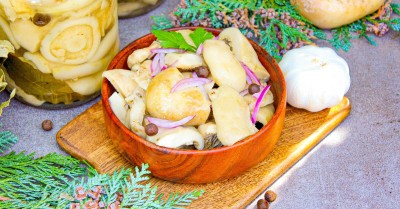 Маринованные грузди в банках горячим способом